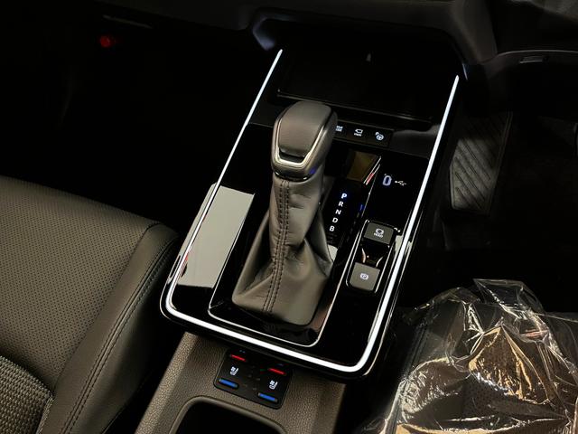 カローラクロス ハイブリッド Z パノラマルーフ シグナルロードプロテクション パノラミックビューモニター アドバンストパーク ブラインドスポット 安心降車(31枚目)