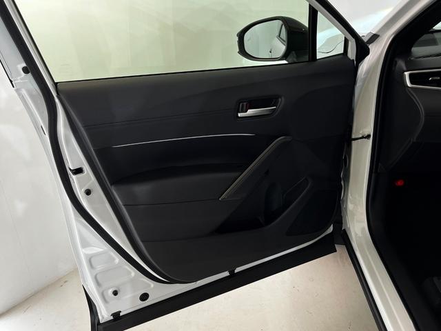 カローラクロス ハイブリッド Z パノラマルーフ シグナルロードプロテクション パノラミックビューモニター アドバンストパーク ブラインドスポット 安心降車(45枚目)