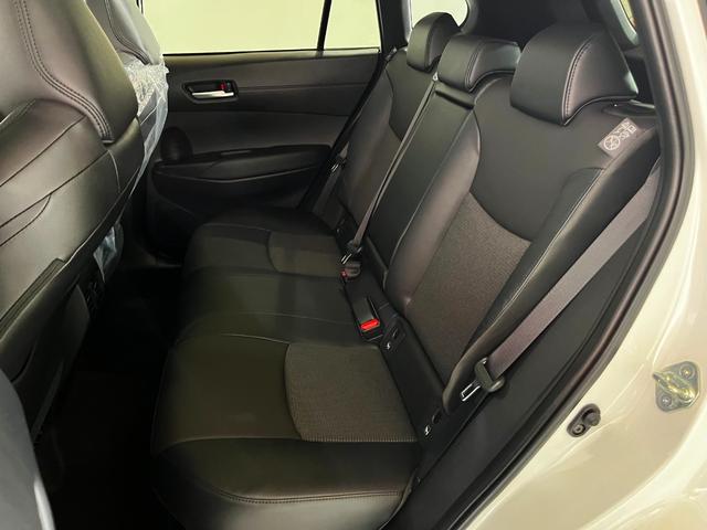 カローラクロス ハイブリッド Z パノラマルーフ シグナルロードプロテクション パノラミックビューモニター アドバンストパーク ブラインドスポット 安心降車(52枚目)