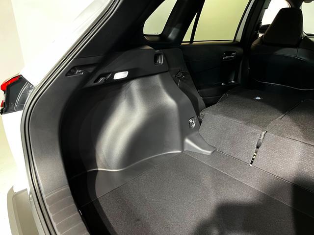 カローラクロス ハイブリッド Z パノラマルーフ シグナルロードプロテクション パノラミックビューモニター アドバンストパーク ブラインドスポット 安心降車(58枚目)