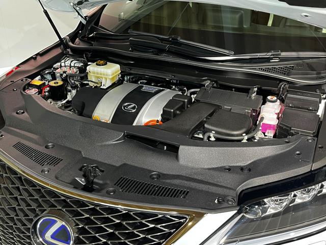 RX RX450h Fスポーツ ワンオーナー 禁煙 ムーンルーフ ワイヤレスチャージ ブレードスキャン ヘッドランプクリーナー 後席パワーシート&シートヒーター(6枚目)