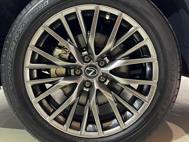 RX RX450h Fスポーツ ワンオーナー 禁煙 ムーンルーフ ワイヤレスチャージ ブレードスキャン ヘッドランプクリーナー 後席パワーシート&シートヒーター(12枚目)