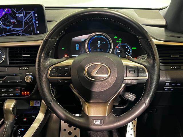 RX RX450h Fスポーツ ワンオーナー 禁煙 ムーンルーフ ワイヤレスチャージ ブレードスキャン ヘッドランプクリーナー 後席パワーシート&シートヒーター(17枚目)