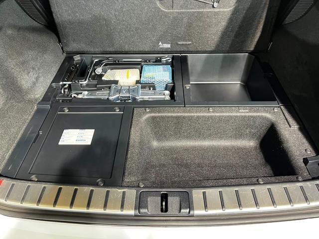 RX RX450h Fスポーツ ワンオーナー 禁煙 ムーンルーフ ワイヤレスチャージ ブレードスキャン ヘッドランプクリーナー 後席パワーシート&シートヒーター(68枚目)