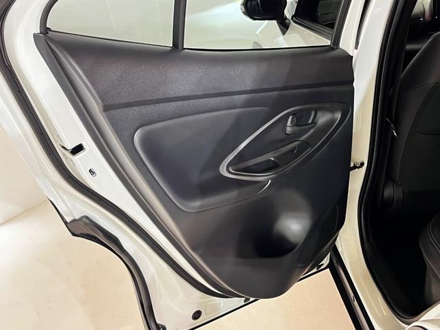 ヤリスクロス ハイブリッドＺ　２トーンルーフ　ハンズフリーパワーバックドア　パノラミックビューモニター　アドバンストパーク　パーキングサポートブレーキ（48枚目）