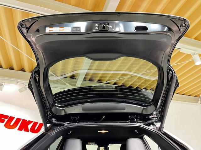 ヤリスクロス ハイブリッドＺ　２トーンルーフ　ハンズフリーパワーバックドア　パノラミックビューモニター　アドバンストパーク　パーキングサポートブレーキ（51枚目）