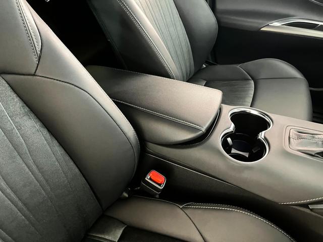 ハリアーハイブリッド G ワンオーナー 禁煙 デジタルインナーミラー パワーバックドア コネクティッドナビ フルセグ(39枚目)