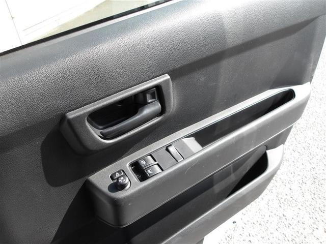 【見えないところまで徹底洗浄】エンジンルームからシートを外した洗浄まで、目に見えないところまで徹底的に洗浄しています。