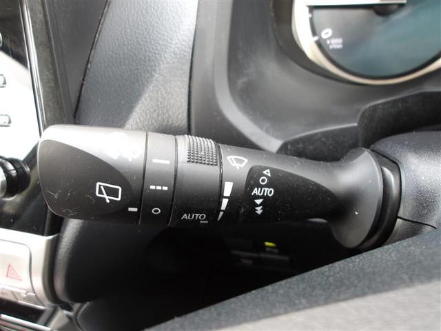 【見えないところまで徹底洗浄】エンジンルームからシートを外した洗浄まで、目に見えないところまで徹底的に洗浄しています。