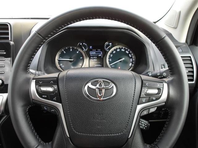 ドライバーに寄り添う快適な操作フィールをもたらすステアリングです。