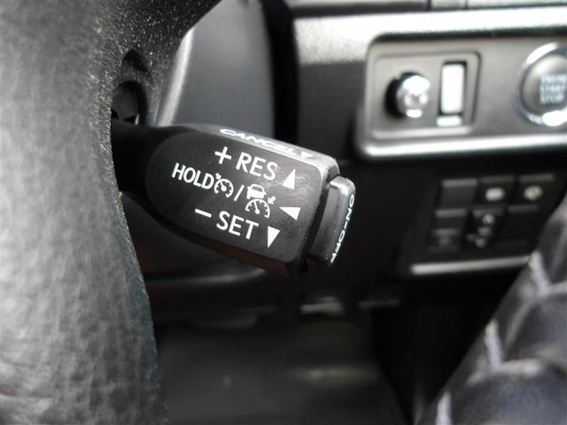 【クルーズコントロール】アクセルペダルを踏まずに安定速度で走行してくれますので、高速道路など長距離運転が快適です♪