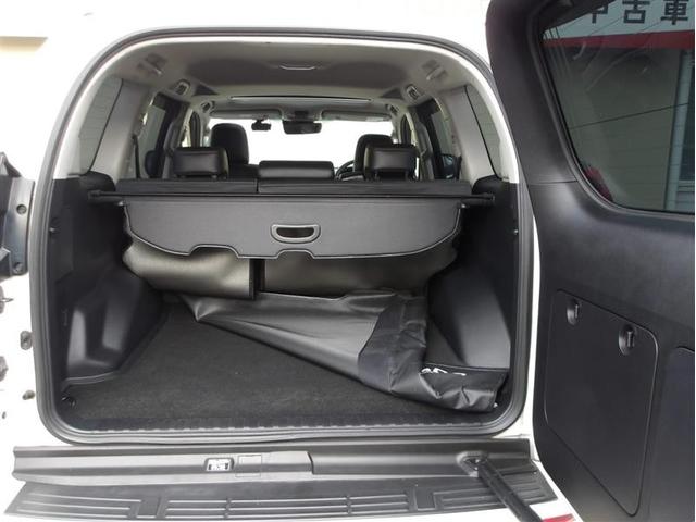 広々としたラゲージスペースを備えています。大きなものや長さのある荷物もしっかりと積み込めます。