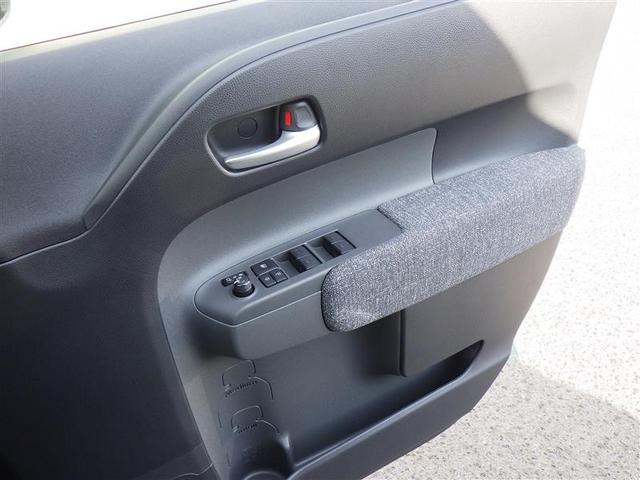 シエンタ ハイブリッドＺ　フルセグ　メモリーナビ　ＤＶＤ再生　ミュージックプレイヤー接続可　バックカメラ　衝突被害軽減システム　ＥＴＣ　ドラレコ　両側電動スライド　ＬＥＤヘッドランプ　ウオークスルー　乗車定員７人　３列シート（16枚目）