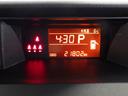 とっても見やすいメーターです。夜間時はラグジュアリーな気分にさせてくれる照明が魅力ですので、夜のドライブも楽しみになりますよ♪