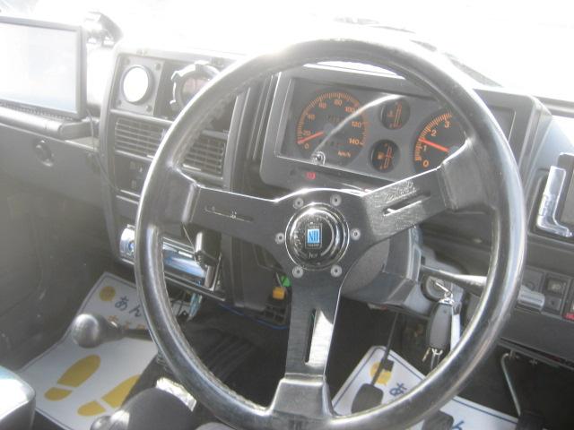 支払総額は諸費用（登録・車庫証明・納車費用・納車整備費用）＋自動車税＋リサイクル料金＋車検整備渡しの場合（重量税＋自賠責保険料等）がすべて含まれます。ドライブレコーダーなどのオプションは別途必要です。