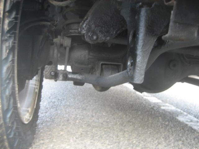 ジムニー ランドベンチャー　限定車　シートヒーター　ジオランダーＭ／Ｔタイヤ　前後バンパー外品（24枚目）