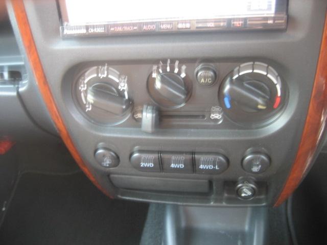 ジムニー ランドベンチャー　限定車　シートヒーター　ジオランダーＭ／Ｔタイヤ　前後バンパー外品（27枚目）