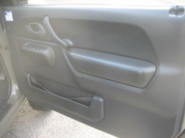 ジムニー ＸＧ　リフトアップ　全塗装　前後ドラレコ　ＥＴＣ　Ｒラダー　禁煙車（4枚目）