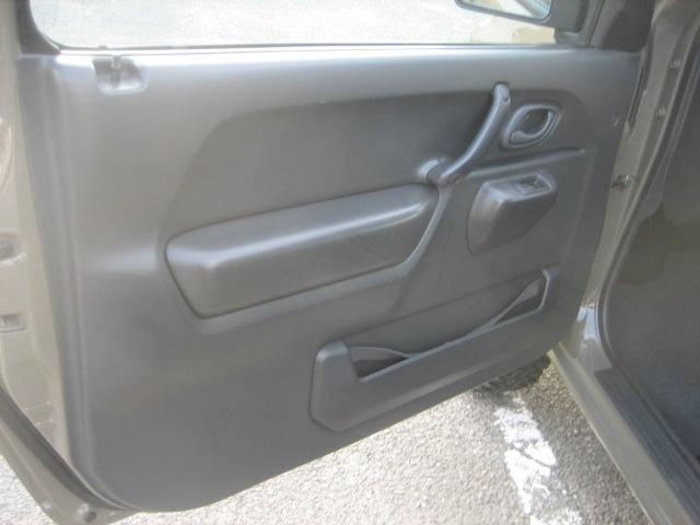 ジムニー ＸＧ　リフトアップ　全塗装　前後ドラレコ　ＥＴＣ　Ｒラダー　禁煙車（7枚目）