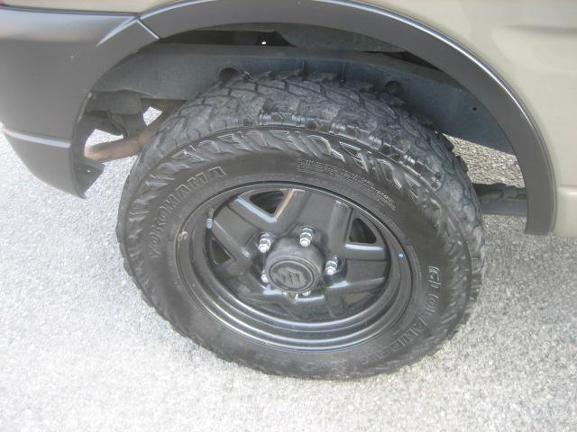 ジムニー ＸＧ　リフトアップ　全塗装　前後ドラレコ　ＥＴＣ　Ｒラダー　禁煙車（17枚目）