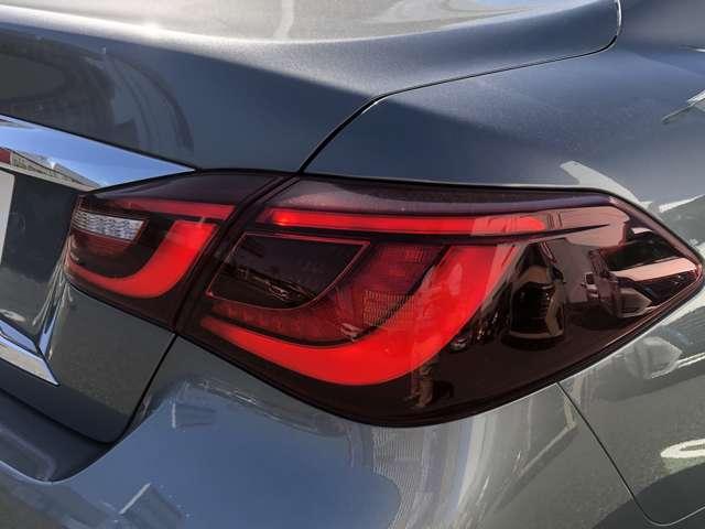 フーガハイブリッド ３．５　Ａパッケージ　ワンオーナー下取車・純正セキュリティ・ＴＶ（15枚目）