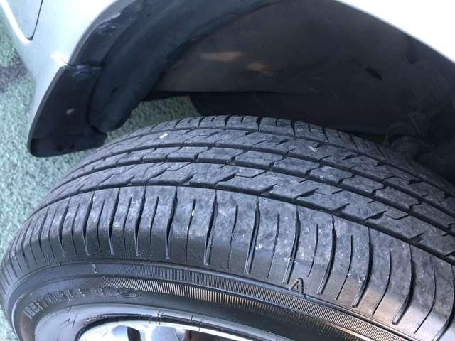 ノート Ｘ　ＦＯＵＲ　パートタイム４ＷＤ　社外アルミホイール・純正ナビ・バックモニター・ＥＴＣ・ワンオーナー・インテリキー（15枚目）