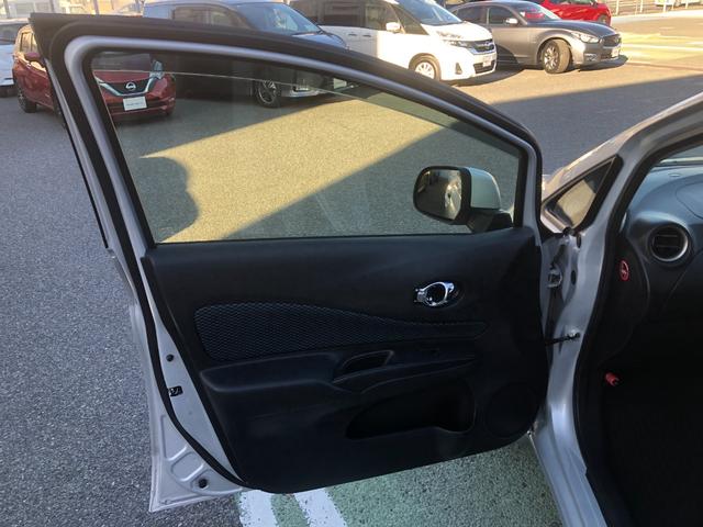 ノート Ｘ　ＦＯＵＲ　パートタイム４ＷＤ　社外アルミホイール・純正ナビ・バックモニター・ＥＴＣ・ワンオーナー・インテリキー（48枚目）