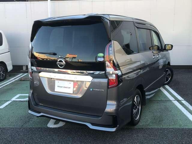 セレナ ｅ－パワー　ハイウェイスターＶ　１．２　ｅ－ＰＯＷＥＲ　ハイウェイスター　Ｖ　両側ハンズフリースライドドア・１０インチナビ（3枚目）