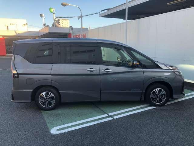 セレナ ｅ－パワー　ハイウェイスターＶ　１．２　ｅ－ＰＯＷＥＲ　ハイウェイスター　Ｖ　両側ハンズフリースライドドア・１０インチナビ（6枚目）