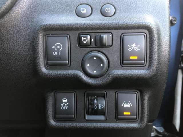 ノート 1.2 X DIG-S エアロスタイル ワンオーナー下取車・踏み間違い防止アシス 全周囲カメラ バックモニター 盗難防止システム キーレスエントリー アイドリングストップ スマートキー アルミ パワーウィンドウ ワンオーナー ABS ワンセグTV 車線逸脱警報 メモリーナビ(7枚目)