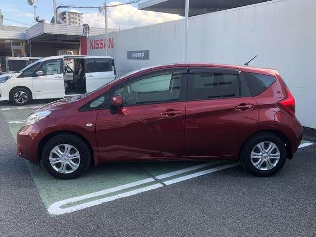 ノート 1.2 X DIG-S 純正ナビ・バックモニター・フォグランプ・ アイドリングストップ機能 左右エアバック イモビ AAC スマキー バックカメラ付き パワーウィンドウ ABS キーフリー 1オーナー ナビTV パワーステアリング メモリーナビ ワンセグ エアバック(3枚目)