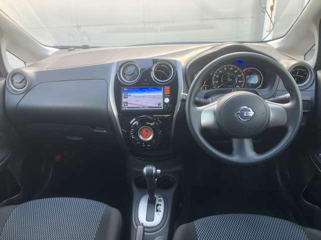 ノート 1.2 X DIG-S 純正ナビ・バックモニター・フォグランプ・ アイドリングストップ機能 左右エアバック イモビ AAC スマキー バックカメラ付き パワーウィンドウ ABS キーフリー 1オーナー ナビTV パワーステアリング メモリーナビ ワンセグ エアバック(4枚目)