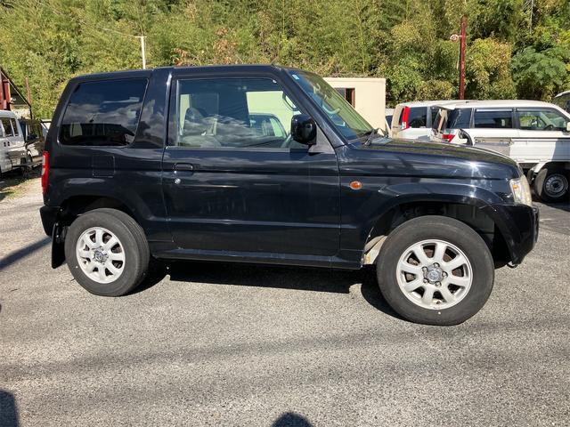 パジェロミニ XR キーレスエントリー 電動格納ミラー AT 盗難防止システム CD ミュージックプレイヤー接続可 アルミホイール 衝突安全ボディ エアコン パワーステアリング パワーウィンドウ(14枚目)