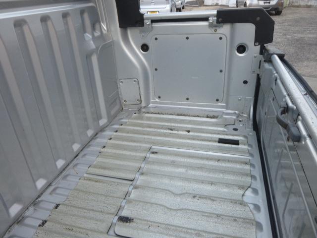 ハイゼットカーゴ デッキバン　パートタイム４ＷＤ　ダッシュ５ＭＴ　エアコン　パワーステアリング　フロントパワーウィンドウ　集中ドアロック　両側スライドドア　ＷＳＲＳナビＴＶ　ＥＴＣ　タイミングベルト交換済（47枚目）