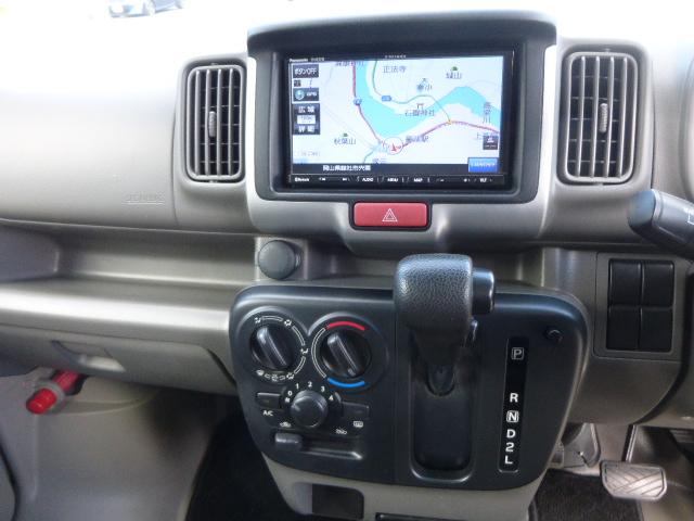 NV100クリッパーバン DX GLセーフティパッケージ ダッシュ4AT キーレスキー ハイルーフ 電動格納ミラー エマージェンシーブレーキ バックソナー 車線逸脱警報 社外ナビ AM/FMチューナー 前後ドライブレコーダー(6枚目)