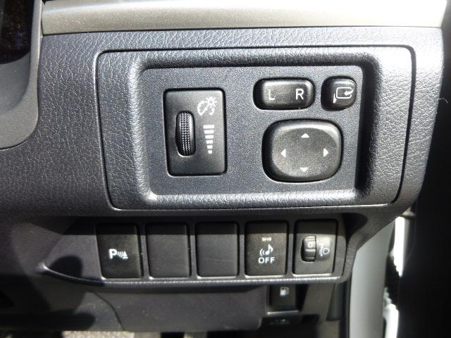 ＣＴ ＣＴ２００ｈ　バージョンＣ　後期フロントグリル　皮調シートカバー　純正ナビフルセグＴＶ　バックカメラ　シートヒーター　ビルトインＥＴＣ　ミラータイプドライブレコーダー　社外１７インチアルミ　パドルシフト　クルーズコントロール（19枚目）