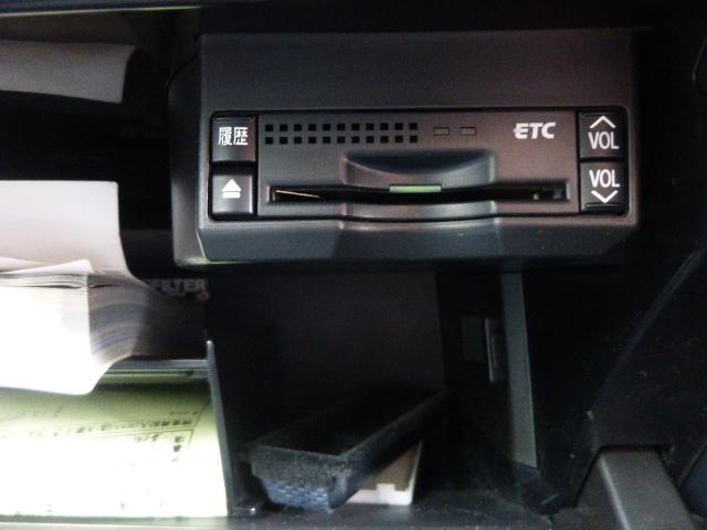 ＣＴ ＣＴ２００ｈ　バージョンＣ　後期フロントグリル　皮調シートカバー　純正ナビフルセグＴＶ　バックカメラ　シートヒーター　ビルトインＥＴＣ　ミラータイプドライブレコーダー　社外１７インチアルミ　パドルシフト　クルーズコントロール（20枚目）