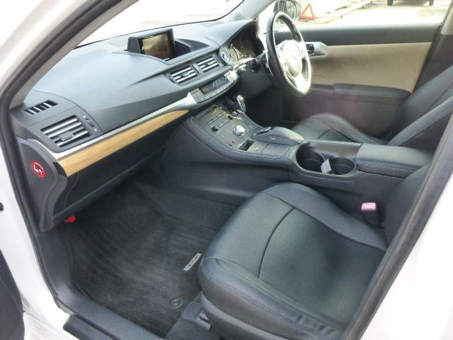 ＣＴ ＣＴ２００ｈ　バージョンＣ　後期フロントグリル　皮調シートカバー　純正ナビフルセグＴＶ　バックカメラ　シートヒーター　ビルトインＥＴＣ　ミラータイプドライブレコーダー　社外１７インチアルミ　パドルシフト　クルーズコントロール（25枚目）