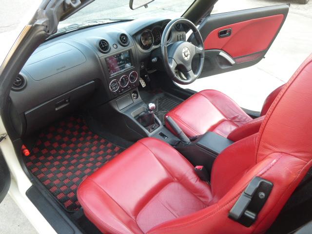 コペン アクティブトップ 5MT 赤レザーシート MOMOステ シートヒーター キーレスキー 2DINディスプレーオーディオ BT対応 ETC 社外アルミ 社外フロントバンパー 社外トランクスポイラー 電動オープントップ(21枚目)