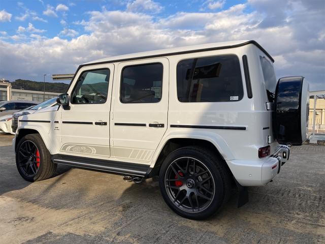 Ｇ６３　エディション５５　４ＷＤ　左ハンドル　全周囲カメラ　クリアランスソナー　オートクルーズコントロール　パワーシート　２００台限定サンルーフ　ターボ　ナイトパッケージ２　マットカーボンインテリア　２２インチアルミホイール(18枚目)