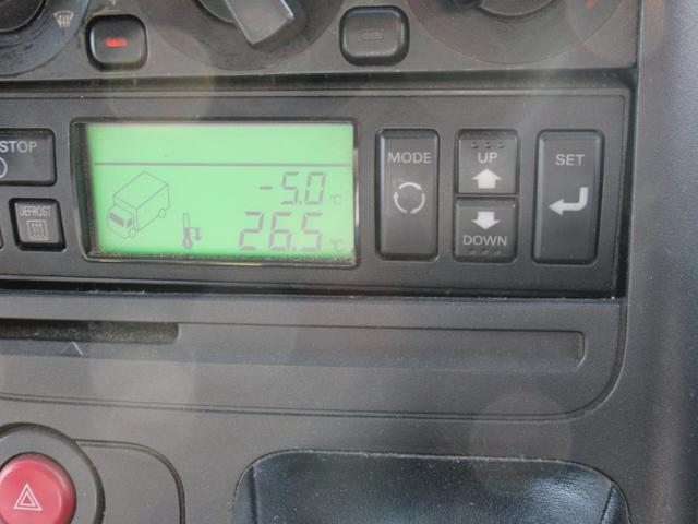 キャンター 　ワイド　ロング　全低床　ＳＡ　ディーゼルターボ　冷蔵冷凍車　５速マニュアル　ワンオーナー（7枚目）