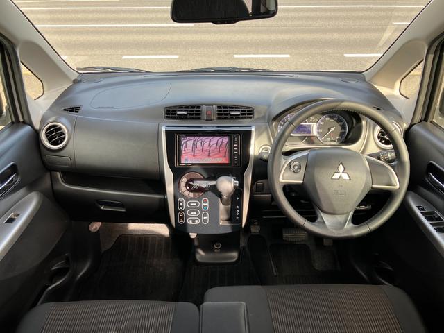 ｅＫカスタム Ｔ　ワンオーナー　禁煙車　フルセグＴＶ　バックカメラ　ミラー型バックモニター　ローダウン　オートライト　社外１５インチアルミホイール　ＣＤ／ＤＶＤ再生可　ＥＴＣ　スマートキー　プッシュスタート（3枚目）