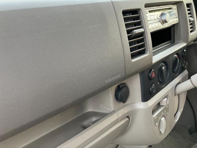エブリイ ＰＣ　禁煙車　ＥＴＣ　パワーウインドウ　ＣＤデッキ　キーレス　修復歴なし　パワーステアリング（21枚目）
