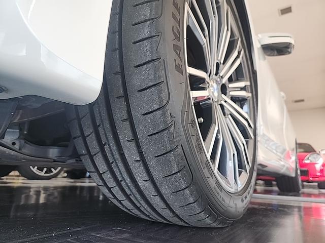 3シリーズ 320d xDriveツーリング Mスポーツ ミネラルホワイト/4WD/クリーンディーゼル/全周囲360°カメラ/地デジチューナー/ドラレコ/ドライビングアシストプロフェッショナル/ハーフレザーシート/シートヒータ/ダブルエアコン/MAXエアコン(11枚目)