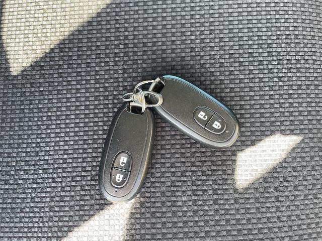 アルトラパン Ｘセレクション　禁煙車　スマートキー　プッシュスタート　アイドリングストップ　ＨＩＤライト　Ｂｌｕｅｔｏｏｔｈオーディオ　純正ホイール　ＡＢＳ　電動格納ドアミラー　タイミングベルチェーン　ＥＴＣ　シートヒーター（17枚目）