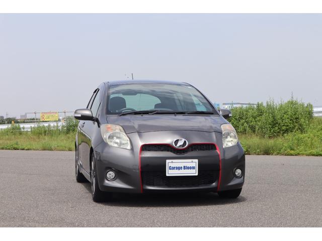 ヴィッツ ＲＳ　ＴＲＤスポーツＭ　スマートキー　５速　ＴＲＤ足回り　ＴＲＤマフラー　ＴＲＤ専用エキマニ　ＴＲＤスタートボタン（2枚目）