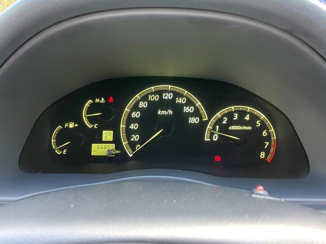 シーマ ３００Ｇグランドツーリング　ガラスサンルーフ　黒革内装　ターボ　ノーマル　８型純正ナビ　オットマン　Ｂカメラ　ＶＱ３０ＤＥＴ搭載２８０Ｐｓトルク３９．５Ｋｇｍ４．５Ｖ８ゴールドエンブレム　ＫＨ３純正ブラック　バルカンヘッドライト（14枚目）