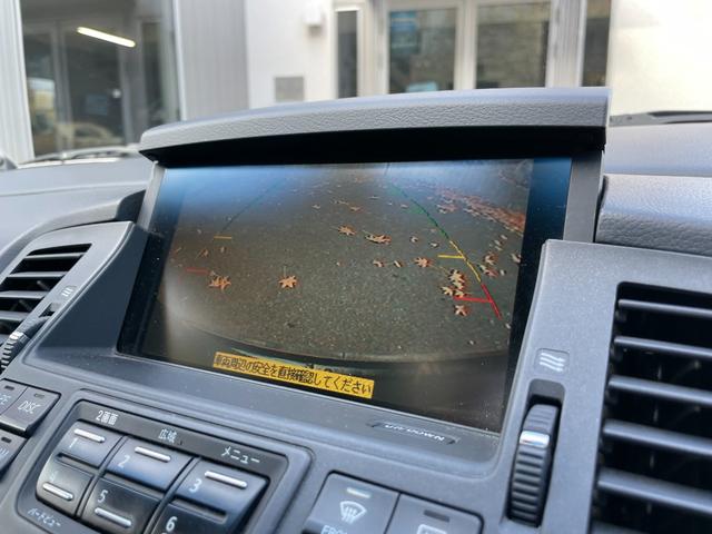 シーマ ３００Ｇグランドツーリング　ガラスサンルーフ　黒革内装　ターボ　ノーマル　８型純正ナビ　オットマン　Ｂカメラ　ＶＱ３０ＤＥＴ搭載２８０Ｐｓトルク３９．５Ｋｇｍ４．５Ｖ８ゴールドエンブレム　ＫＨ３純正ブラック　バルカンヘッドライト（15枚目）