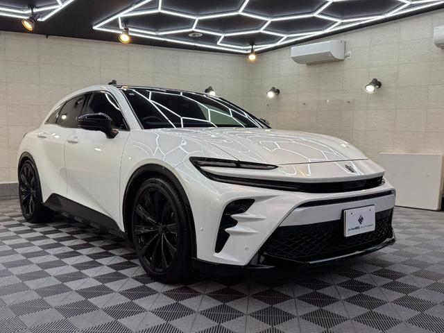 クラウンスポーツ Z Z/パノラマルーフ/ドライブレコーダー機能付きデジタルミラー/トヨタチームメイトアドバンストパーク/パノラミックビューモニター/ヘッドアップディスプレイ/置くだけ充電/BSM/サンドブラウン内装(3枚目)