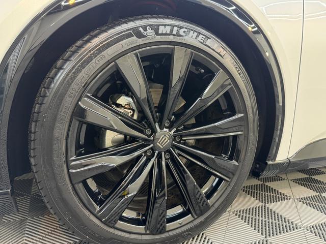 クラウンスポーツ Z Z/パノラマルーフ/ドライブレコーダー機能付きデジタルミラー/トヨタチームメイトアドバンストパーク/パノラミックビューモニター/ヘッドアップディスプレイ/置くだけ充電/BSM/サンドブラウン内装(5枚目)